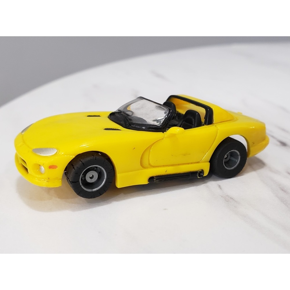 TYCO 440 X2 DODGE VIPER CONVERTABLE YELLOW HO SLOT CAR